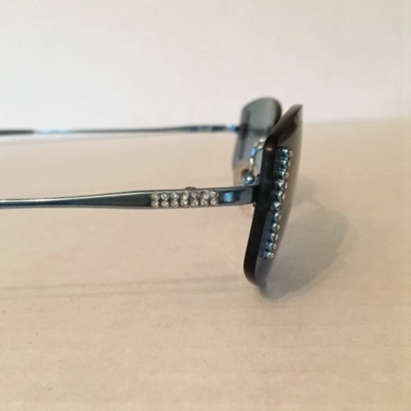 SALVATORE FERRAGAMO sunglasses